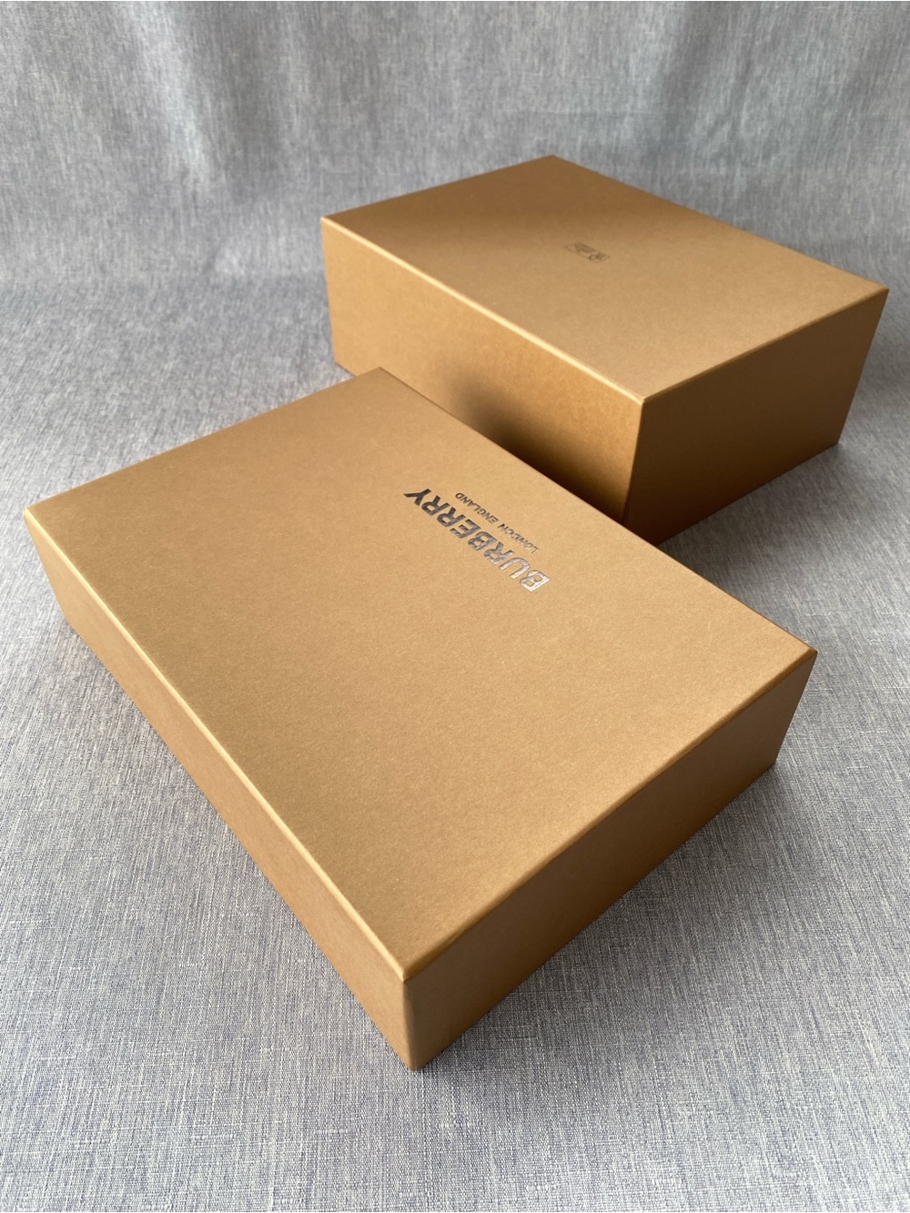 Authentic Burberry | Empty Gift Box + Tissue Ribbon Note Card Envelope - Picture 7 of 16